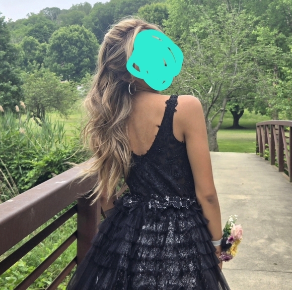 BEAUTIFUL BLACK TULLE TIERED PROM DRESS BALLGOWN - Picture 3 of 9